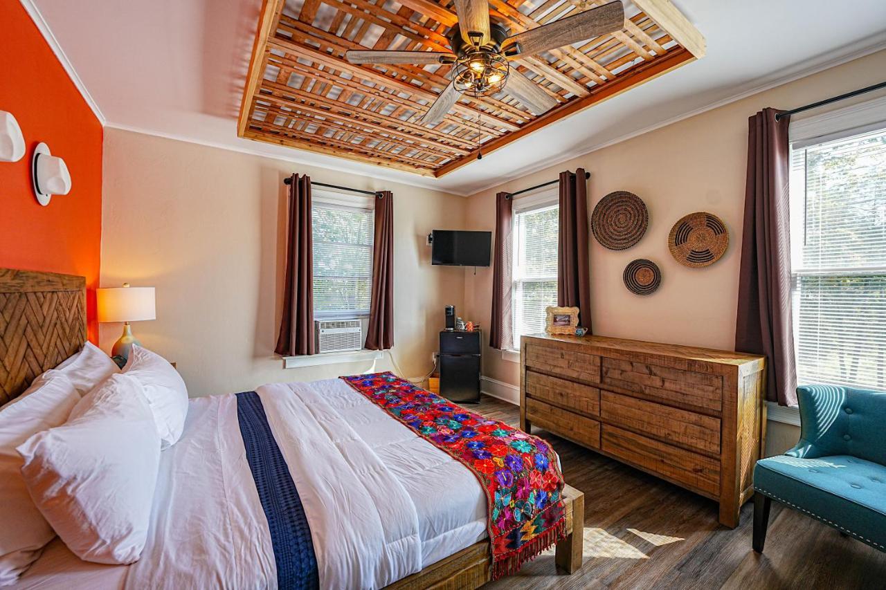 La Posada มิลฟอร์ด ภายนอก รูปภาพ